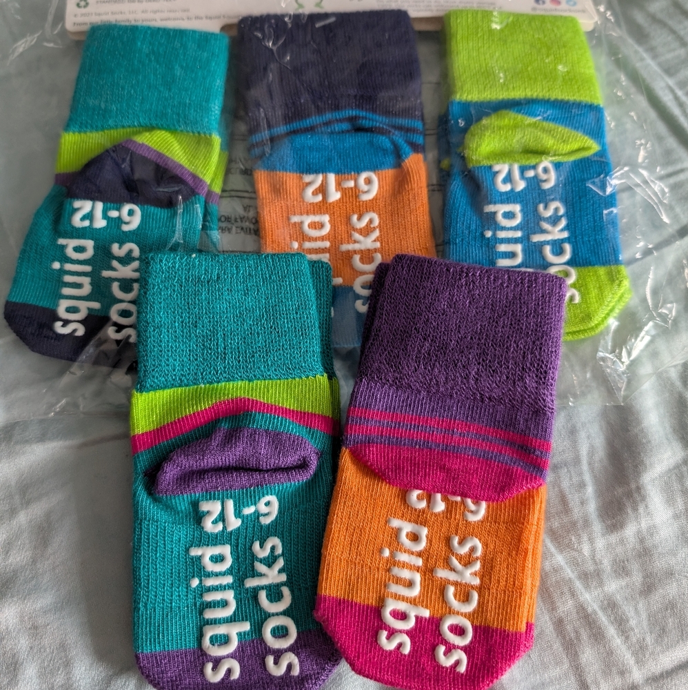 Squid socks squiddy dots hold socks on - size 6 - 12 months, colorblocked socks